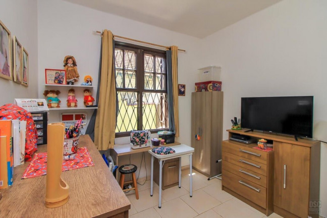 Imagem Imóvel com 11 Quartos à Venda, em Santa Tereza - Porto Alegre Imagem Imóvel com 11 Quartos à Venda, em Santa Tereza - Porto Alegre