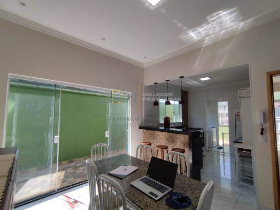 Imagem Casa com 3 Quartos à Venda, 250 m² em Residencial Ouro Verde - Botucatu Imagem Casa com 3 Quartos à Venda, 250 m² em Residencial Ouro Verde - Botucatu