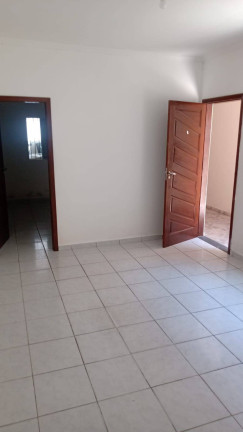 Casa com 2 Quartos à Venda,  em Taboão - Diadema