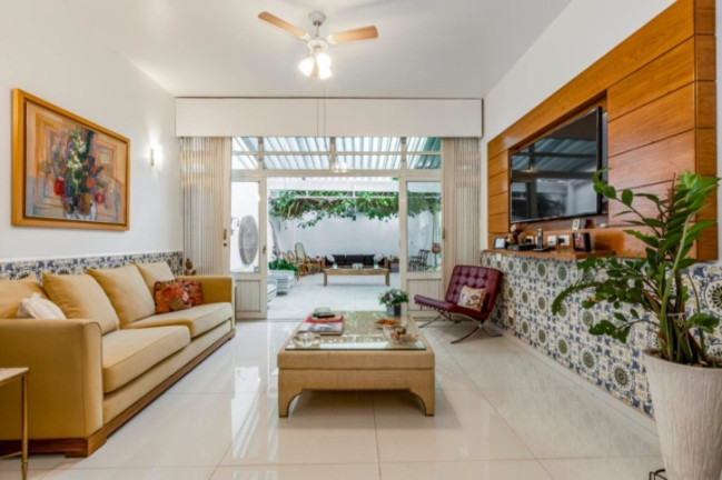 Imagem Casa com 3 Quartos à Venda, em Jardim Paulista - São Paulo Imagem Casa com 3 Quartos à Venda, em Jardim Paulista - São Paulo