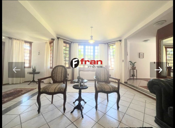 Imagem Casa com 4 Quartos à Venda, 297 m² em Córrego Grande - Florianópolis Imagem Casa com 4 Quartos à Venda, 297 m² em Córrego Grande - Florianópolis