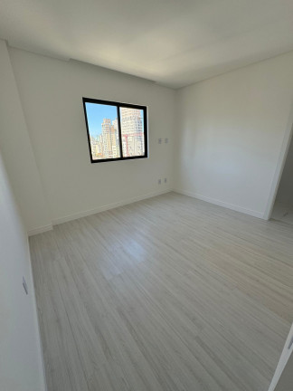 Imagem Apartamento com 3 Quartos à Venda, 120 m² em Meia Praia - Itapema