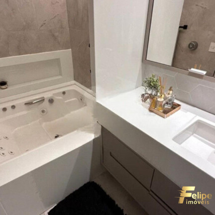 Imagem Imóvel com 4 Quartos à Venda, 250 m² em Praia Do Canto - Vitória Imagem Imóvel com 4 Quartos à Venda, 250 m² em Praia Do Canto - Vitória