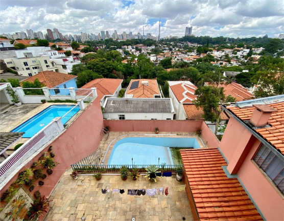Sobrado com 4 Quartos à Venda, 280 m² em Pacaembu - São Paulo