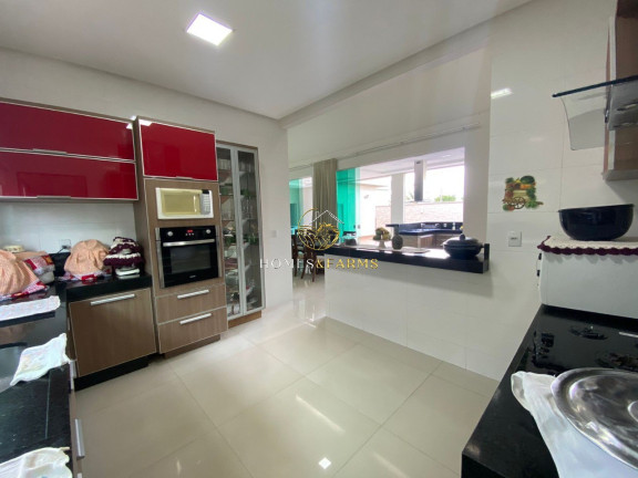 Imagem Casa com 4 Quartos à Venda, 287 m² em Jardins Lisboa - Goiânia Imagem Casa com 4 Quartos à Venda, 287 m² em Jardins Lisboa - Goiânia