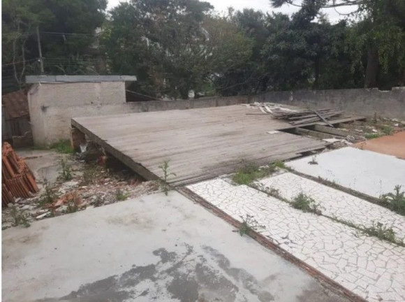 Imagem Terreno à Venda, em Mossunguê - Curitiba Imagem Terreno à Venda, em Mossunguê - Curitiba