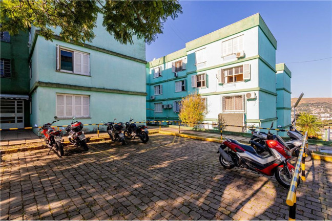 Imagem Imóvel com 3 Quartos à Venda, em Santa Tereza - Porto Alegre Imagem Imóvel com 3 Quartos à Venda, em Santa Tereza - Porto Alegre