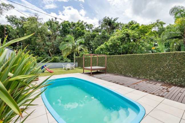 Imagem Casa com 3 Quartos à Venda, 320 m² em Vila Nova - Porto Alegre