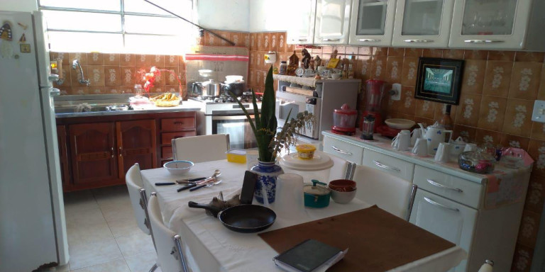Imagem Casa com 2 Quartos à Venda, 180 m² em Vila Nova Botucatu - Botucatu