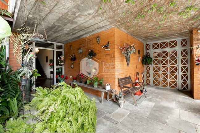 Imagem Casa com 4 Quartos à Venda, 490 m² em Cidade Jardim - São Paulo Imagem Casa com 4 Quartos à Venda, 490 m² em Cidade Jardim - São Paulo