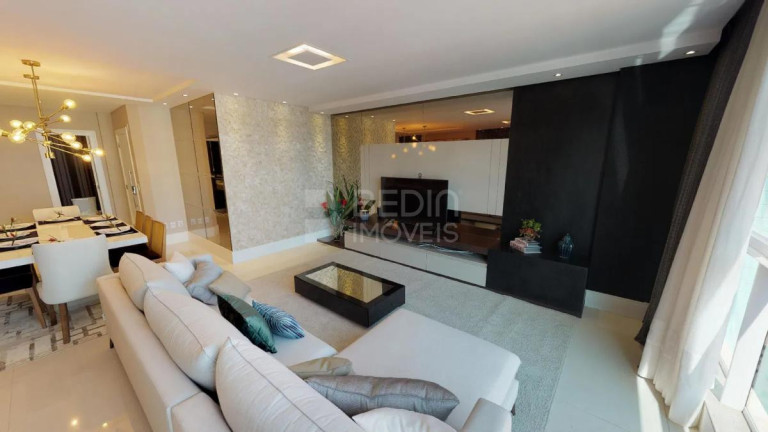 Imagem Apartamento com 3 Quartos à Venda, 131 m² em Centro - Balneário Camboriú Imagem Apartamento com 3 Quartos à Venda, 131 m² em Centro - Balneário Camboriú