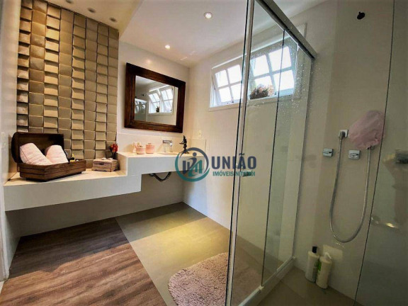 Imagem Casa com 5 Quartos à Venda, 352 m² em Piratininga - Niterói