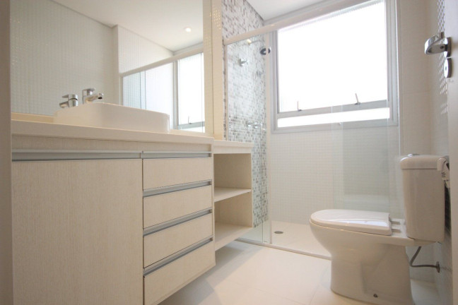 Imagem Apartamento com 3 Quartos à Venda ou Locação, 245 m² em Moema - São Paulo