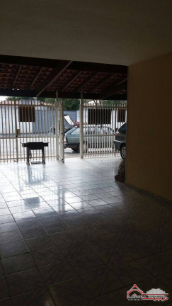 Casa com 3 Quartos para Alugar, 204 m² em Jardim Santa Maria - Jacareí
