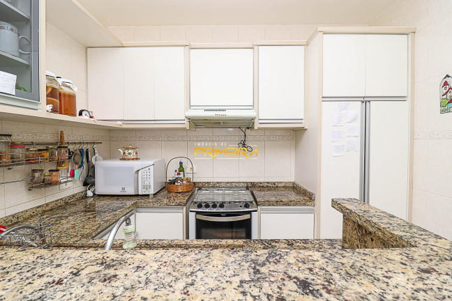 Imagem Sobrado com 3 Quartos à Venda, 187 m² em Pilarzinho - Curitiba