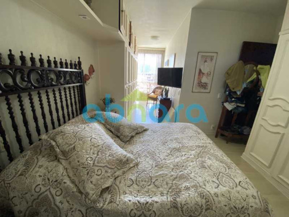 Imagem Cobertura com 4 Quartos à Venda, 230 m² em Copacabana - Rio De Janeiro Imagem Cobertura com 4 Quartos à Venda, 230 m² em Copacabana - Rio De Janeiro