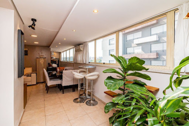 Imagem Cobertura com 3 Quartos à Venda, 133 m² em Cidade Baixa - Porto Alegre