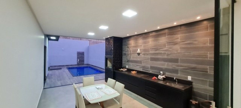 Imagem Casa com 3 Quartos à Venda, 360 m² em Setor Habitacional Samambaia (vicente Pires) - Brasília Imagem Casa com 3 Quartos à Venda, 360 m² em Setor Habitacional Samambaia (vicente Pires) - Brasília