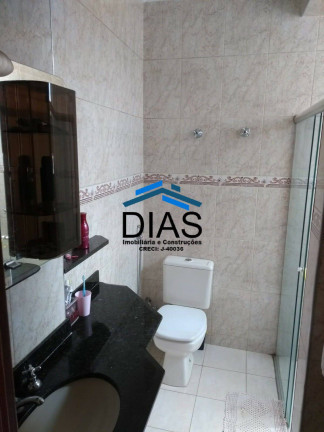 Imagem Casa com 3 Quartos à Venda, 210 m² em Centro - Araraquara Imagem Casa com 3 Quartos à Venda, 210 m² em Centro - Araraquara
