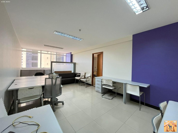 Sala Comercial à Venda, 55 m² em Caminho Das Arvores - Salvador