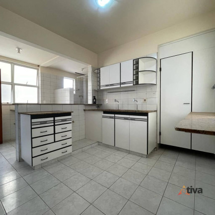 Imagem Apartamento com 2 Quartos à Venda, 120 m²