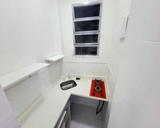 Imagem Kitnet com 1 Quarto à Venda, 25 m² em Copacabana - Rio De Janeiro Imagem Kitnet com 1 Quarto à Venda, 25 m² em Copacabana - Rio De Janeiro