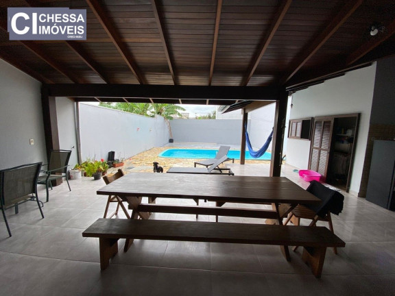 Imagem Casa com 4 Quartos à Venda, 231 m² em São João - Itajaí Imagem Casa com 4 Quartos à Venda, 231 m² em São João - Itajaí