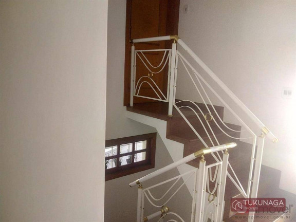 Imagem Casa com 3 Quartos à Venda, 356 m² em Vila Rosália - Guarulhos Imagem Casa com 3 Quartos à Venda, 356 m² em Vila Rosália - Guarulhos