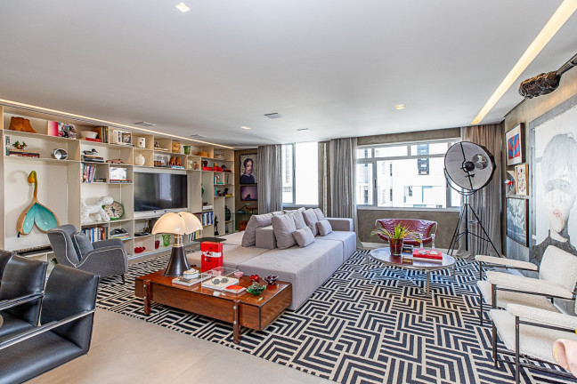 Apartamento com 2 Quartos à Venda, 129 m² em Jardim Paulista - São Paulo