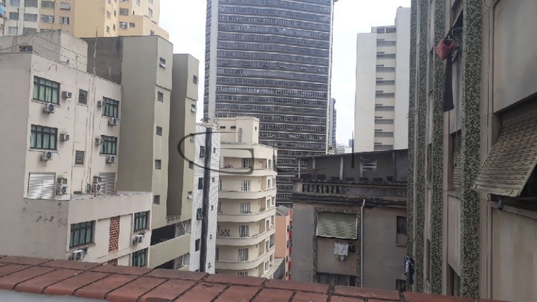 Imagem Kitnet com 1 Quarto à Venda, 25 m² em Santa Efigênia - São Paulo