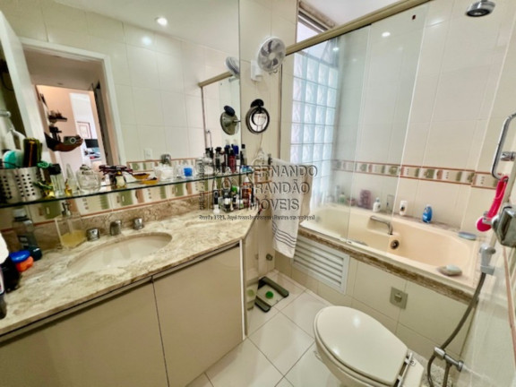 Imagem Imóvel com 3 Quartos à Venda, 160 m² em Barra Da Tijuca - Rio De Janeiro Imagem Imóvel com 3 Quartos à Venda, 160 m² em Barra Da Tijuca - Rio De Janeiro