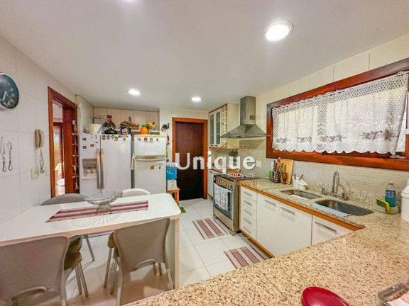 Imagem Casa com 6 Quartos à Venda, 260 m² em Praia Do Forno - Armação Dos Búzios Imagem Casa com 6 Quartos à Venda, 260 m² em Praia Do Forno - Armação Dos Búzios