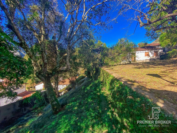 Imagem Casa com 3 Quartos à Venda, 271 m² em Bom Retiro - Teresópolis