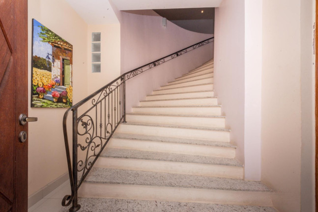 Imagem Casa com 4 Quartos à Venda, 234 m² em Santa Felicidade - Curitiba