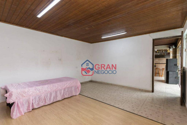 Imagem Casa com 4 Quartos à Venda, 243 m² em Pilarzinho - Curitiba