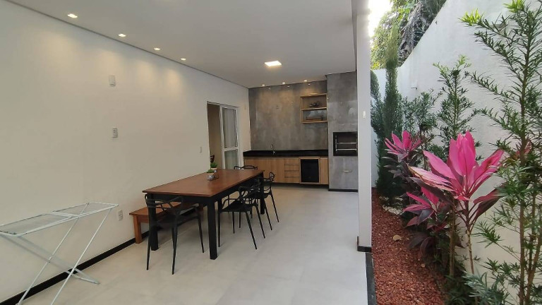Imagem Casa com 3 Quartos à Venda, 230 m² em Sim - Feira De Santana