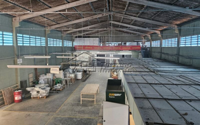 Imóvel Comercial à Venda, 750 m² em Jardim Califórnia - Jacareí