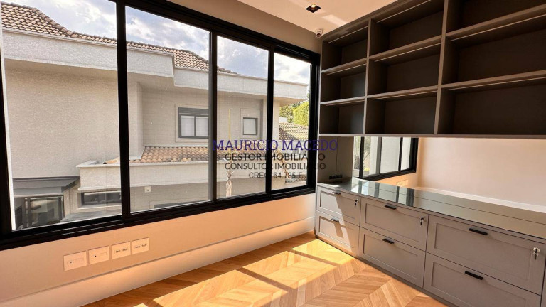 Imagem Casa com 4 Quartos à Venda, 730 m² em Alphaville - Santana De Parnaíba Imagem Casa com 4 Quartos à Venda, 730 m² em Alphaville - Santana De Parnaíba