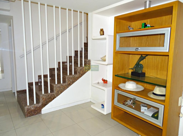 Imagem Casa com 4 Quartos à Venda, 215 m² em Centro - Porto Belo Imagem Casa com 4 Quartos à Venda, 215 m² em Centro - Porto Belo