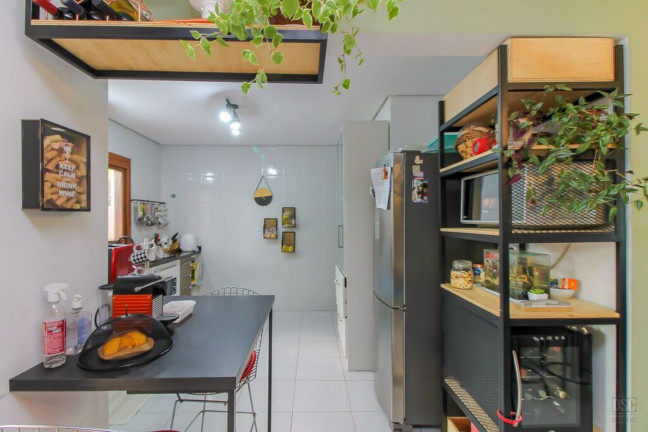 Imagem Imóvel com 3 Quartos à Venda, em Hípica - Porto Alegre Imagem Imóvel com 3 Quartos à Venda, em Hípica - Porto Alegre