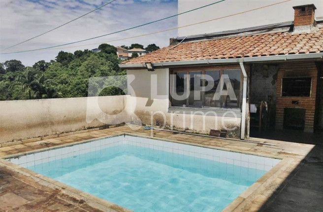 Imagem Casa com 5 Quartos para Alugar, 241 m² em Tremembé - São Paulo Imagem Casa com 5 Quartos para Alugar, 241 m² em Tremembé - São Paulo