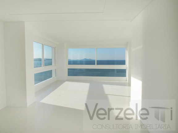 Imagem Apartamento com 3 Quartos à Venda, 157 m² em Centro - Balneário Camboriú Imagem Apartamento com 3 Quartos à Venda, 157 m² em Centro - Balneário Camboriú