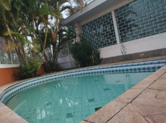 Imagem Casa com 4 Quartos à Venda, 250 m² em Pinheiros - São Paulo Imagem Casa com 4 Quartos à Venda, 250 m² em Pinheiros - São Paulo
