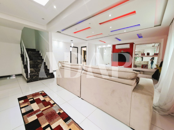 Imagem Casa com 4 Quartos à Venda, 450 m² em Vargem Pequena - Rio De Janeiro Imagem Casa com 4 Quartos à Venda, 450 m² em Vargem Pequena - Rio De Janeiro