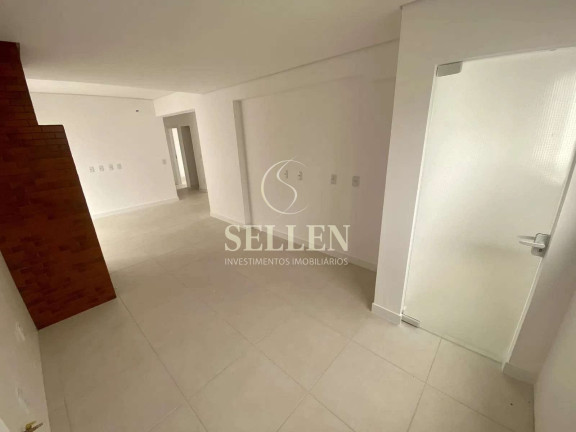 Apartamento com 3 Quartos para Alugar, 97 m² em Centro - Balneário Camboriú
