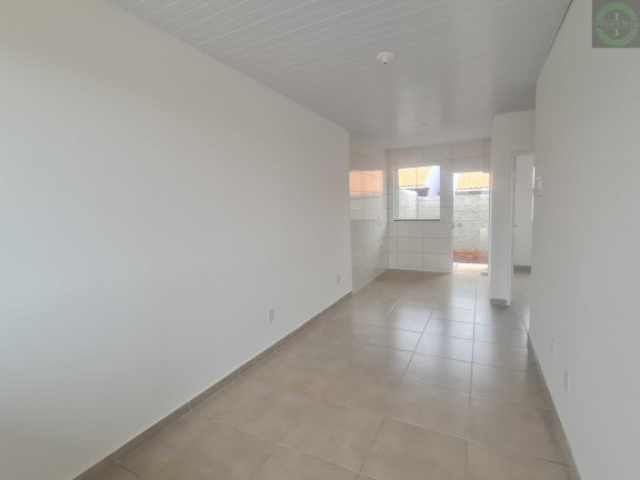 Imagem Casa com 2 Quartos à Venda, 46 m² em Uvaranas - Ponta Grossa