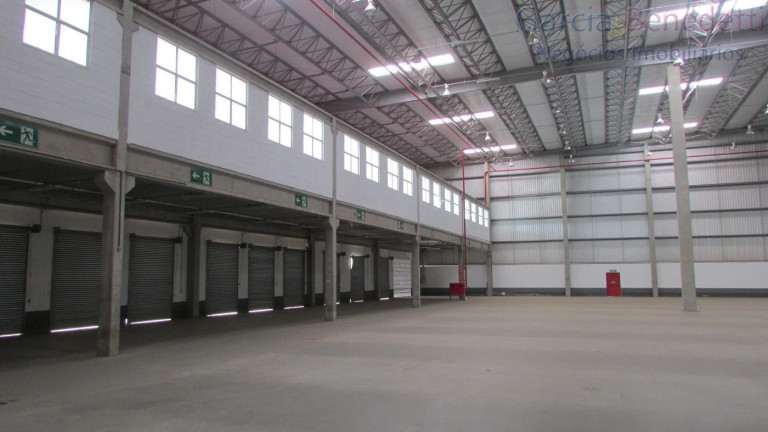 Imóvel Comercial para Alugar, 2.099 m² em Medeiros - Jundiaí