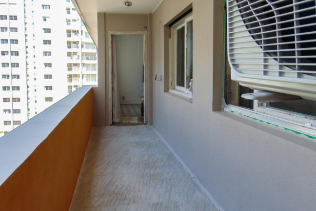Imagem Apartamento com 3 Quartos à Venda, 130 m² em Pitangueiras - Guarujá