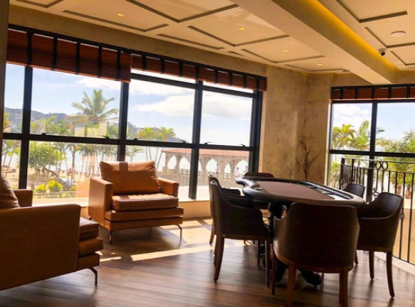 Imagem Apartamento com 4 Quartos à Venda, 200 m² em Meia Praia - Itapema