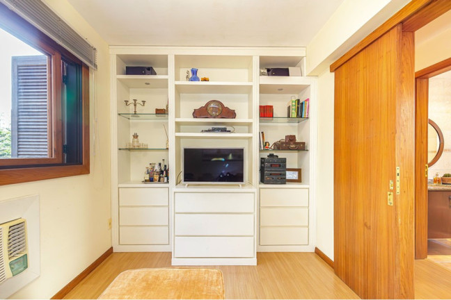 Imagem Cobertura com 1 Quarto à Venda, 97 m² em Bom Fim - Porto Alegre Imagem Cobertura com 1 Quarto à Venda, 97 m² em Bom Fim - Porto Alegre